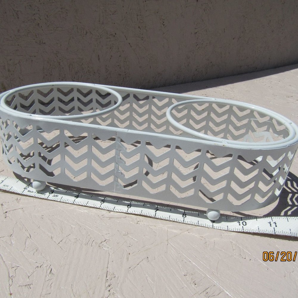 White pet food two bowl slot floor stand or counter stand.